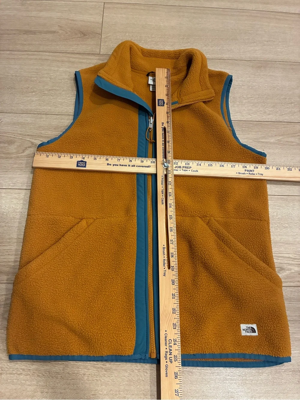 The North Face Men’s Carbondale Fleece Vest  Timber Brown Size S